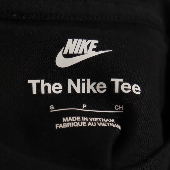 NWT Girls Nike Tee in Black Size S - Picture 8 of 8